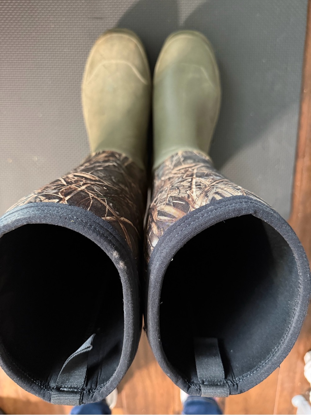 Men’s Camo Hunting Boots - Picture 3 of 4